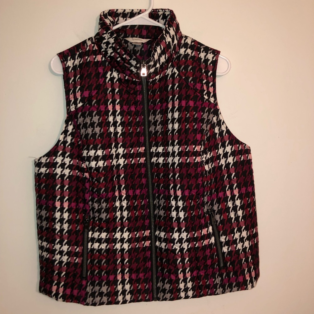 Houndstooth Quilted Zip Front Vest — Black, White & Fuchsia Size X